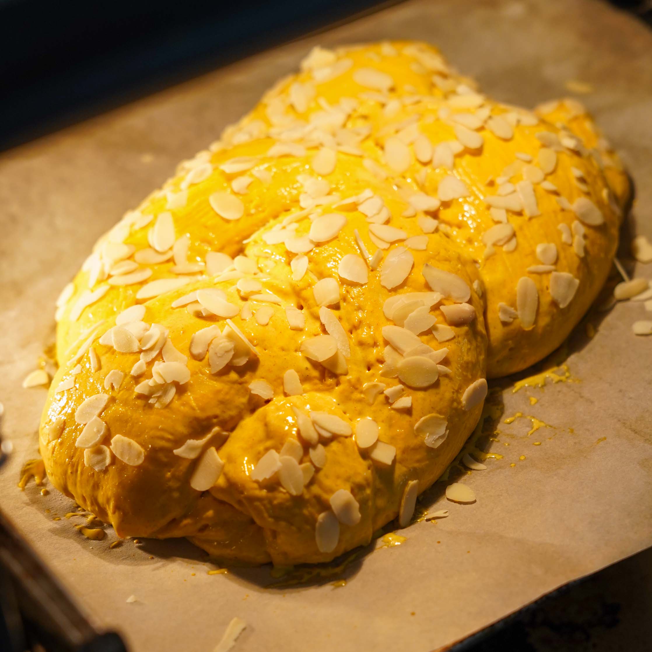 Veganer Osterzopf (Brioche, Hefezopf)